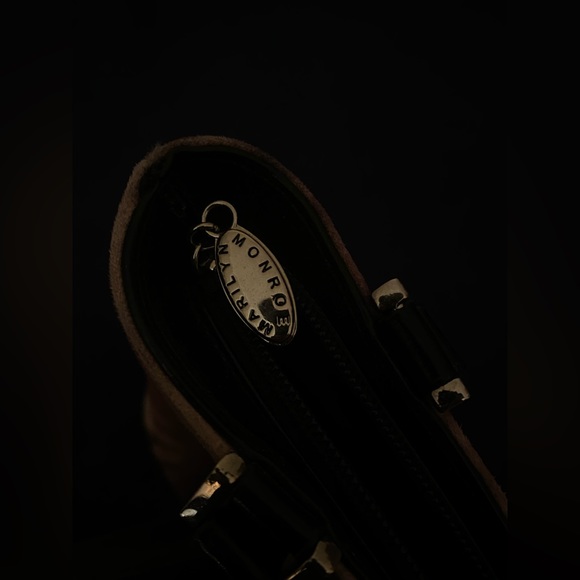 Marilyn Monroe Purse - Picture 4 of 5